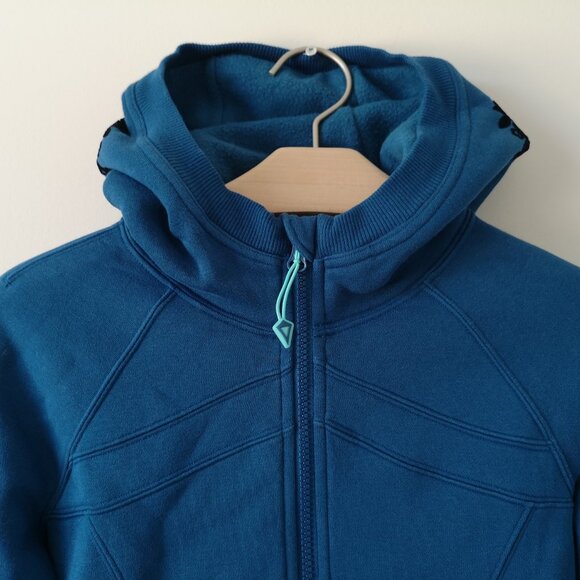NWT IVIVVA by LULULEMON Blue Teal Embroidery Fleece Girl's Hoodie Jacket 10 SE - Picture 2 of 9